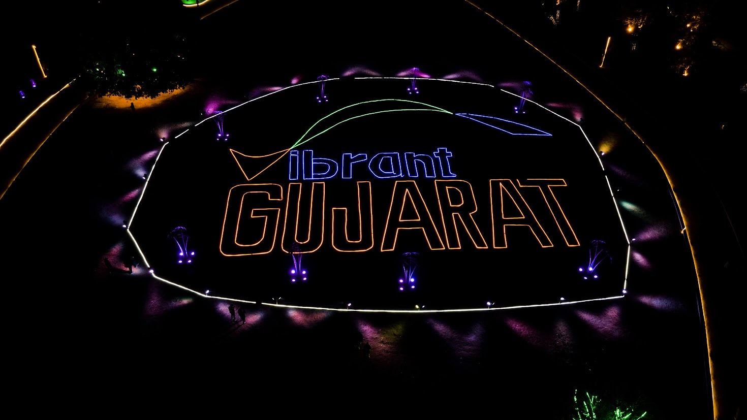 मेहसाणा में पहले वाइब्रेंट गुजरात क्षेत्रीय सम्मेलन में 1200 से अधिक समझौता ज्ञापनों पर हस्ताक्षर