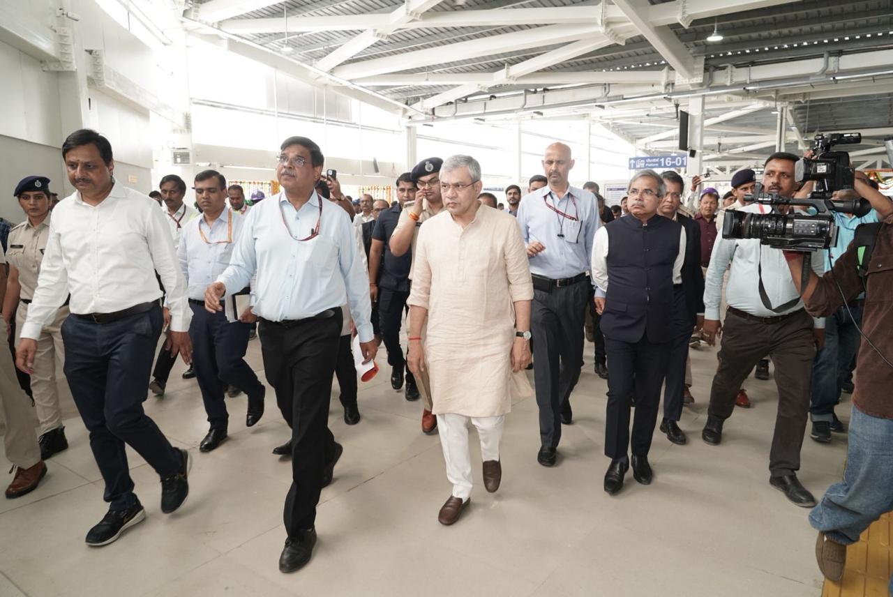 Railways To Construct Permanent Holding Areas At 76 More Stations To Cater To Passenger Rush