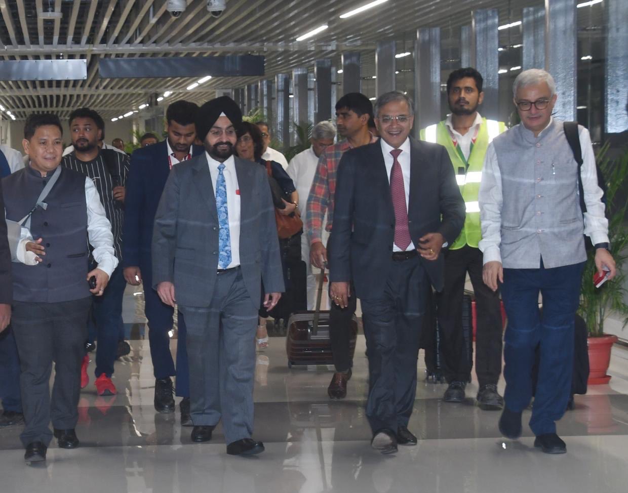 मुख्य निर्वाचन आयुक्त ज्ञानेश कुमार के नेतृत्व में आयोग की टीम बिहार विधानसभा चुनाव तैयारियों की समीक्षा हेतु पटना पहुँची