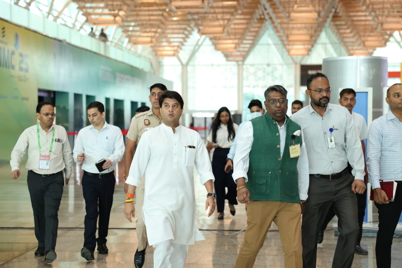 Communications Minister Jyotiraditya Scindia Reviews Prep for India Mobile Congress 2025