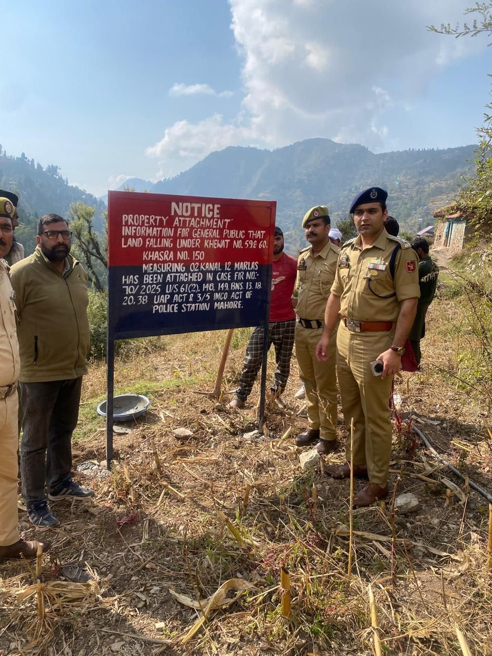 पाकिस्तान स्थित आतंकी मोहम्मद शरीफ मिरासी की संपत्ति पुलिस ने की ज़ब्त