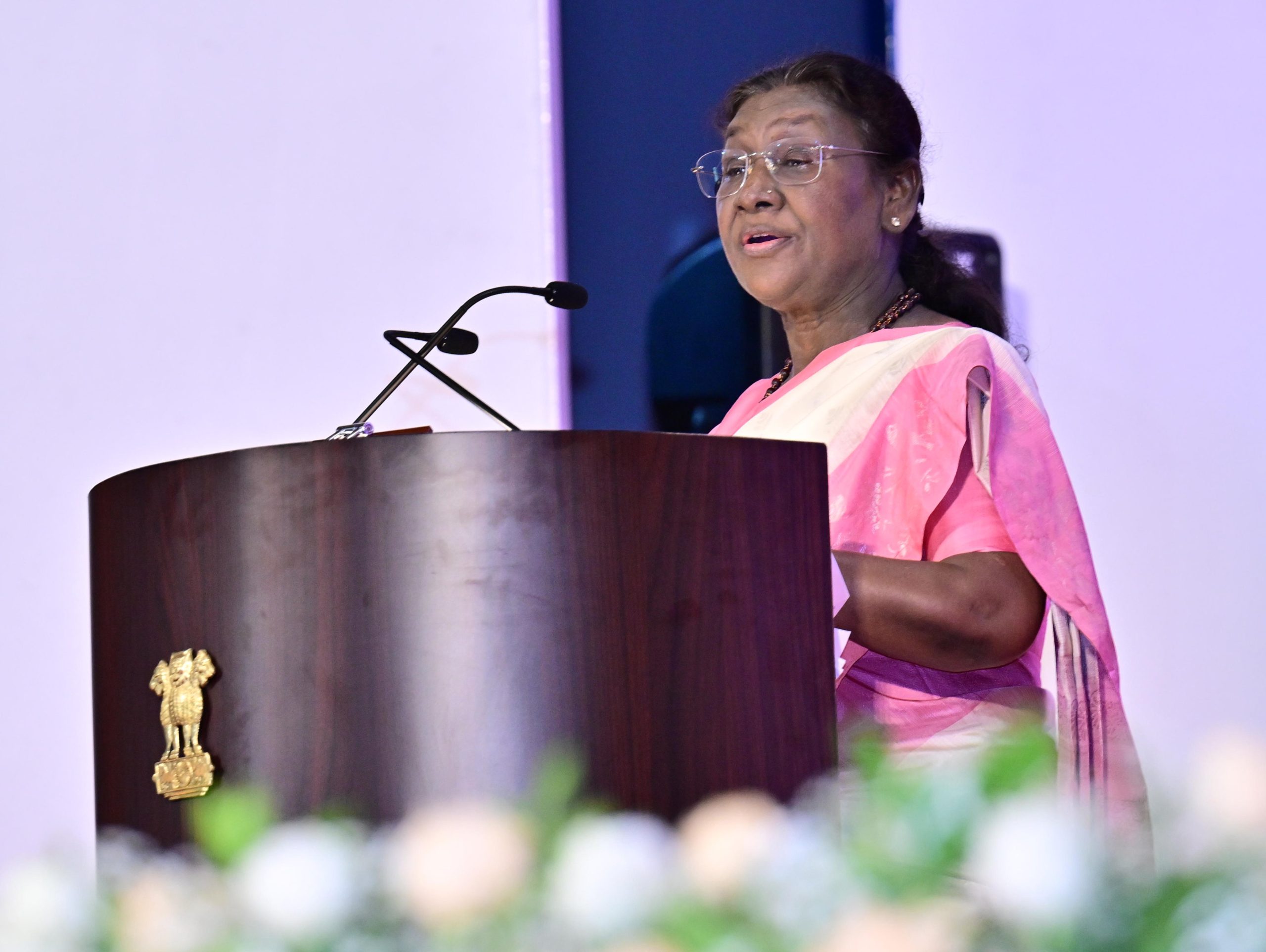 ২০৪৭ চনৰ ভিতৰত ভাৰতবৰ্ষৰ বিকশিত ৰাষ্ট্ৰৰূপে গঢ়ি তোলাৰ সপোন বাস্তৱায়িত কৰাৰ বাবে মহিলাসকলৰ সক্ৰিয় অংশগ্রহণ জৰুৰীঃ ৰাষ্ট্ৰপতি