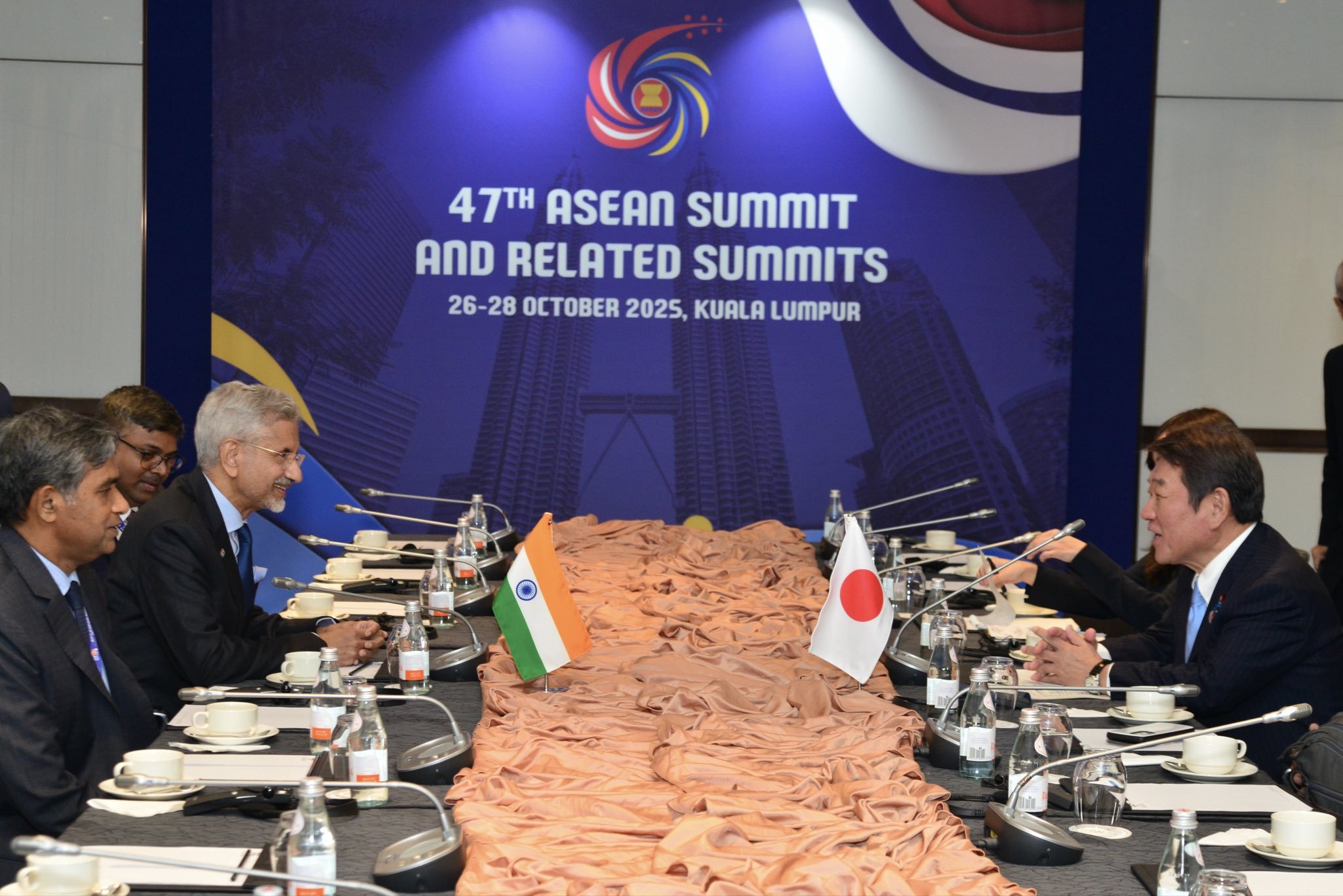 EAM Jaishankar Meets Japanese Counterpart to Discuss Bilateral Ties