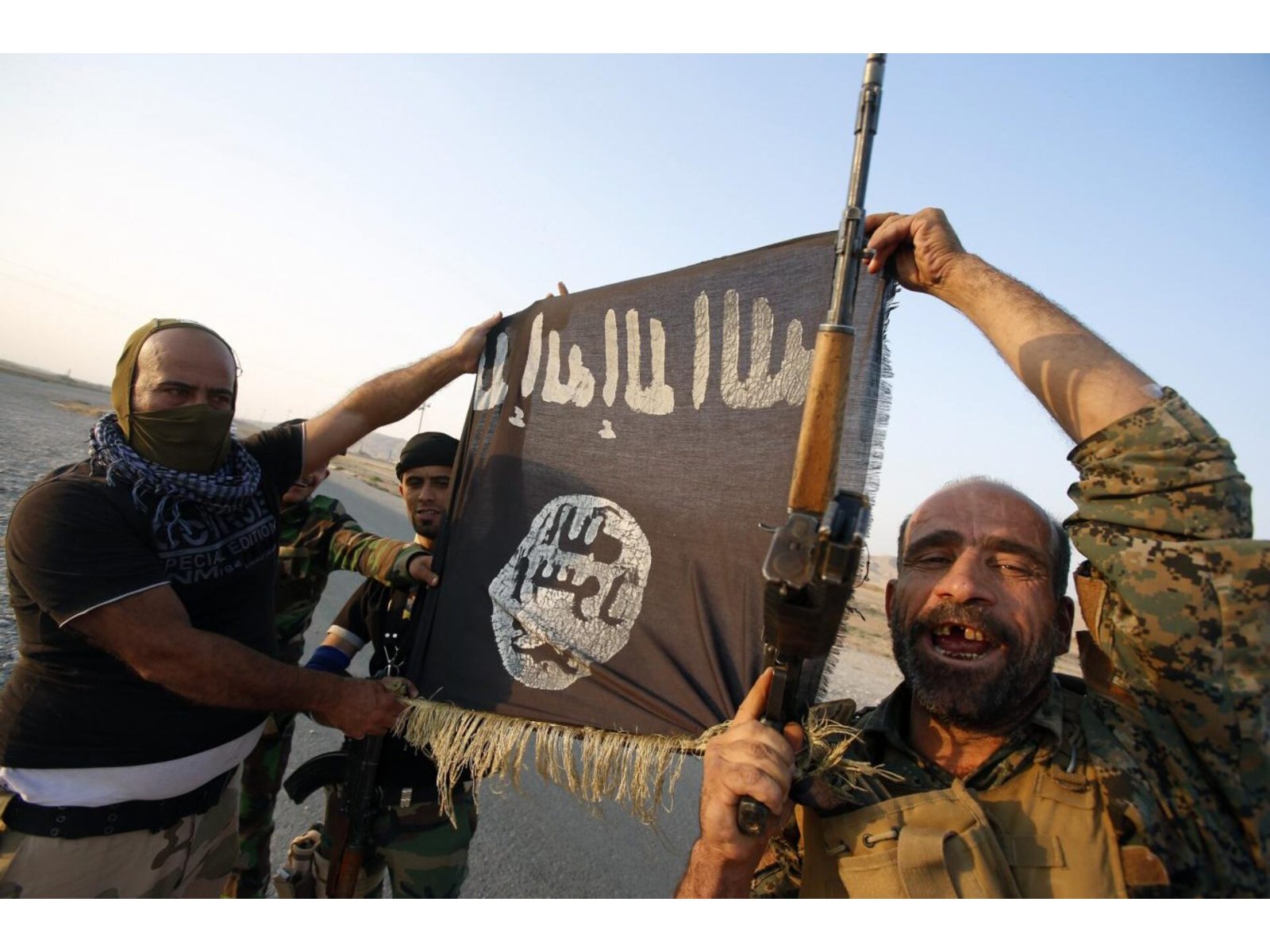 Afghan Military Analysts Claim ISIS Training Centres Operating Inside Pakistan