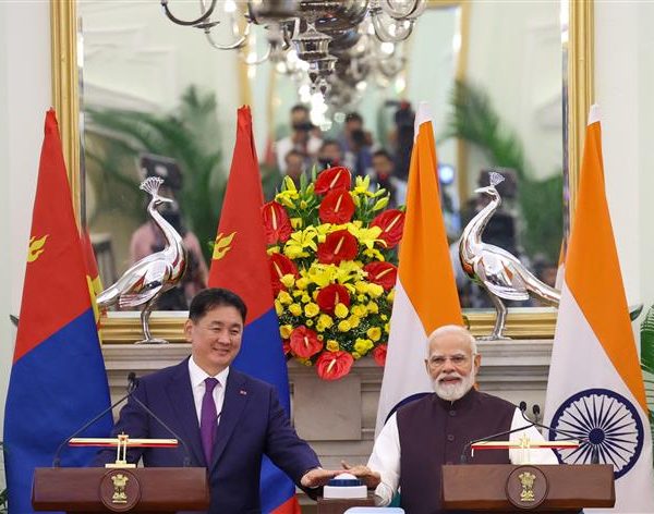 প্রধানমন্ত্রী আৰু মংগোলিয়াৰ ৰাষ্ট্ৰপতি মাজত আজি প্রতিনিধি পৰ্য্যায়ৰ আলোচনা