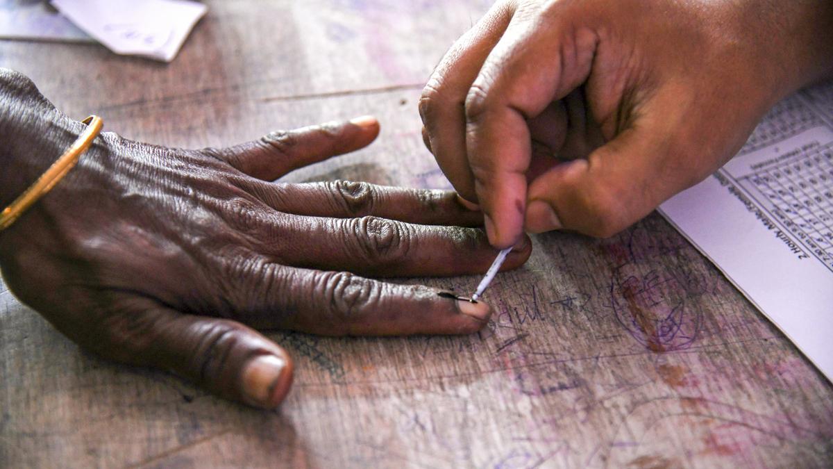 Special Focus on First-Time and Young Voters in Bihar Assembly Elections: Election Commission