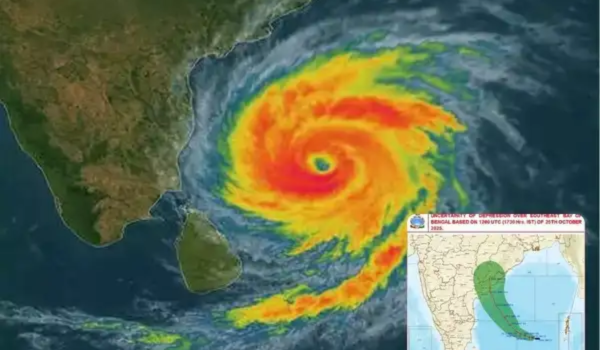 সাইক্লোন মন্থার প্রভাবে যেকোনো ধরনের পরিস্থিতি মোবাবিলায় প্রধানমন্ত্রী নরেন্দ্র মোদী সবরকম সহযোগিতার আশ্বাস দিয়েছেন