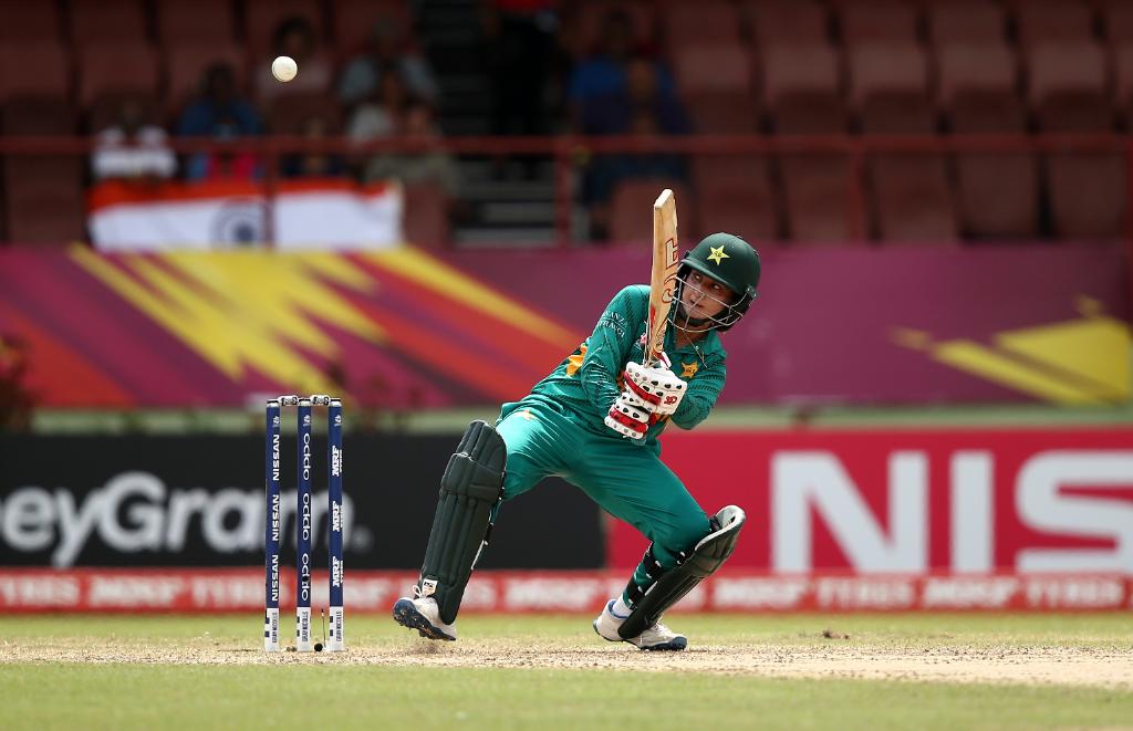 দক্ষিণ আফ্রিকা আই সি সি মহিলাদের বিশ্বকাপ ক্রিকেটে  ১৫০ রানে পাকিস্তানকে হারিয়ে দিয়েছে।