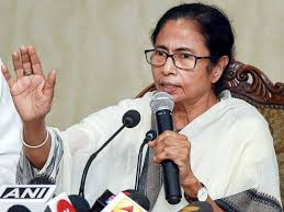 রাজ্যের হাসপাতালগুলির নিরাপত্তা সুনিশ্চিত করতে বেশ কয়েকটি কঠোর পদক্ষেপ গ্রহণের নির্দেশ দিয়েছেন মুখ্যমন্ত্রী মমতা ব্যানার্জী।