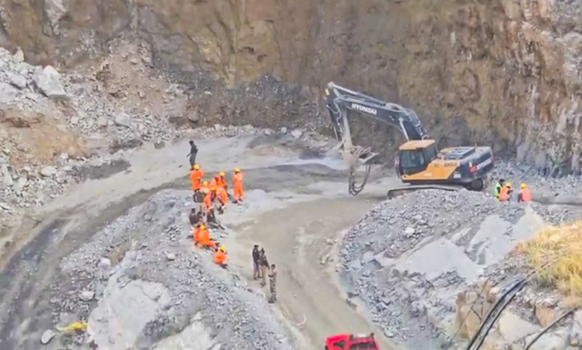 उत्तर प्रदेश: सोनभद्र खदान हादसे में अब तक 7 शव बरामद