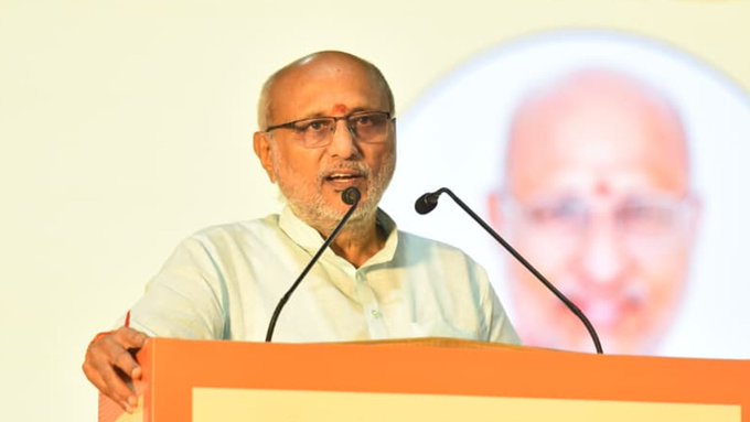 उपराष्ट्रपति सी. पी. राधाकृष्णन सीएमएस-03 के सफल प्रक्षेपण पर भारतीय अंतरिक्ष अनुसंधान संगठन को बधाई दी
