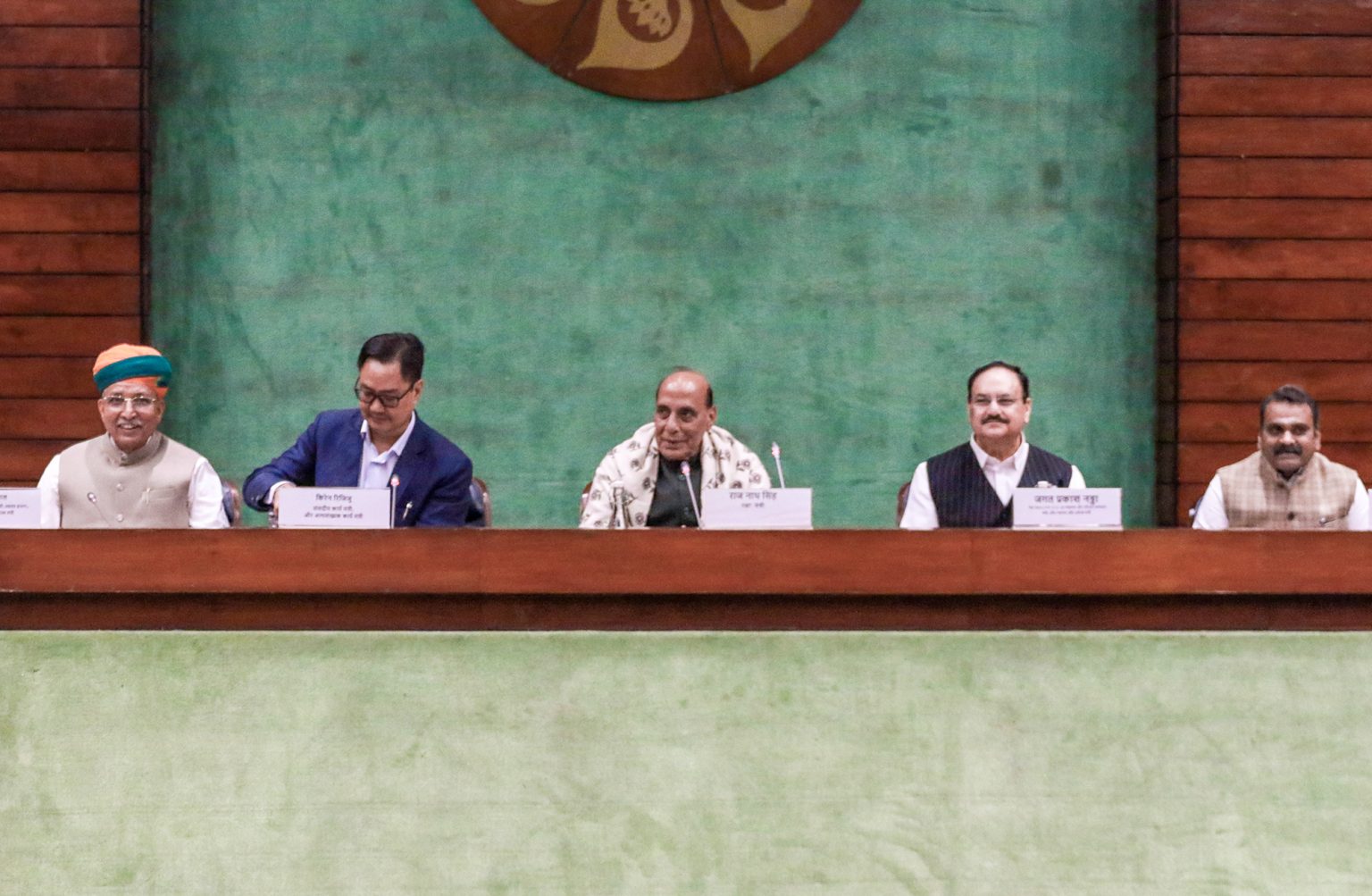 پارلیمنٹ کے موسم سرما اجلاس سے قبل، حکومت نے، جو آل پارٹی میٹنگ بلائی تھی وہ ختم ہوگئی ہے
