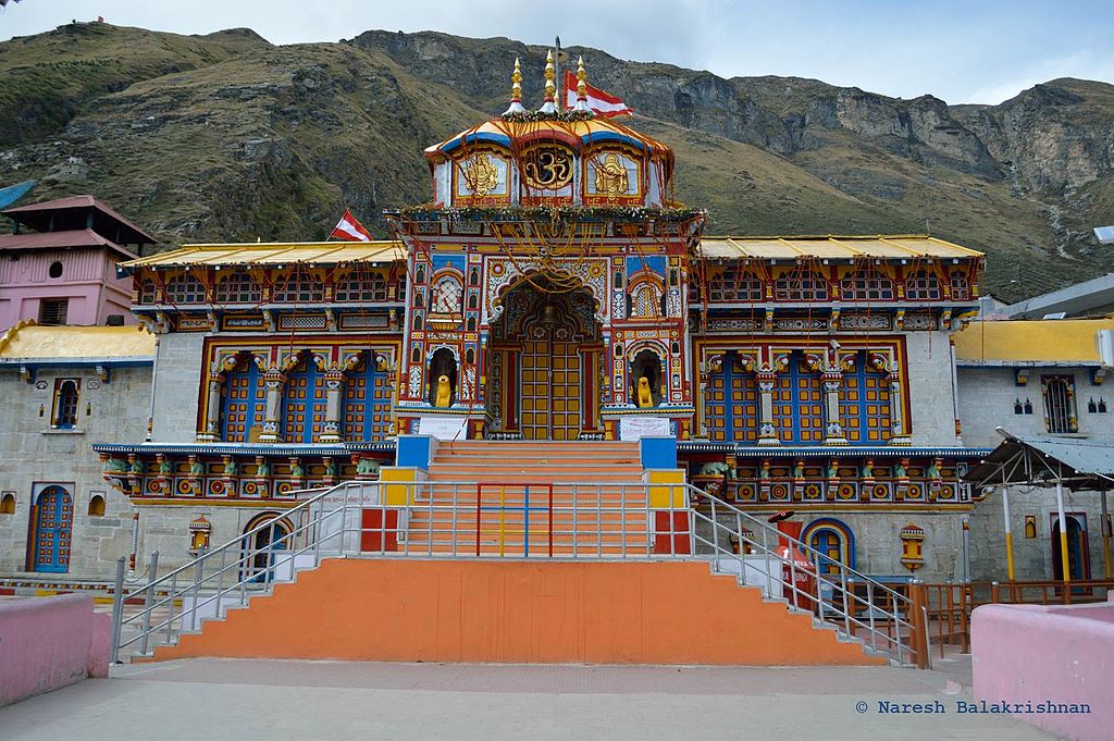 उत्तराखंड के चमोली में स्थित बद्रीनाथ धाम के कपाट 23 अप्रैल को सुबह सवा छह बजे श्रद्धालुओं के लिए खुलेंगे