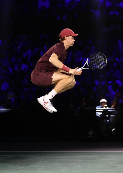Jannik Sinner Reaches Maiden Paris Masters Final After Dominant Win Over Zverev