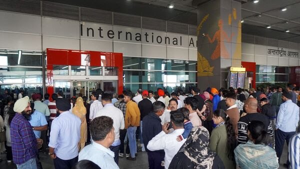 Technical Glitch Resolved at Delhi Airport; Civil Aviation Ministry Assures Normal Operations Soon