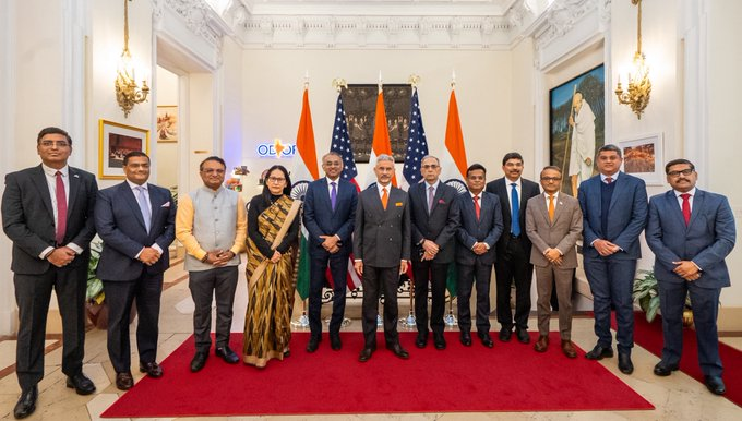 ভারত -মার্কিন দ্বিপাক্ষিক সহযোগিতা ও ভারতীয় বংশোদ্ভূতদের সঙ্গে সম্পর্ক রক্ষায়, বিদেশমন্ত্রী এস জয়শঙ্কর, মার্কিন যুক্তরাষ্ট্রের নিউইয়র্কে ভারতের কনসাল জেনারেলদের একটি সম্মেলনে সভাপতিত্ব করেন