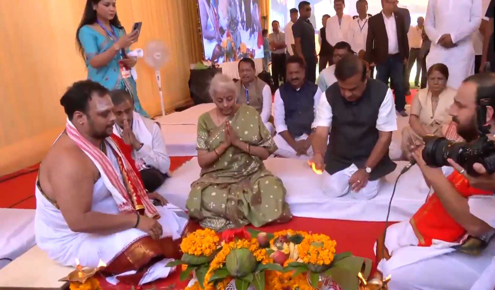 वित्त मंत्री निर्मला सीतारमण ने असम में तकनीकी और व्यावसायिक शिक्षा और प्रशिक्षण पर केंद्रित की आधारशिला रखी