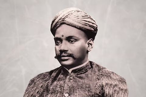 उपराष्ट्रपति सीपी राधाकृष्णन ने स्वतंत्रता सेनानी वीओ चिदंबरम पिल्लई को अर्पित की श्रद्धांजलि