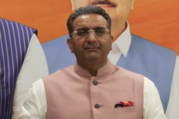 بی جے پی نے ووٹر فہرستوں کی جاری خصوصی تفصیلی نظرثانی مشق کے معاملے پر آج مغربی بنگال حکومت پر تنقید کی