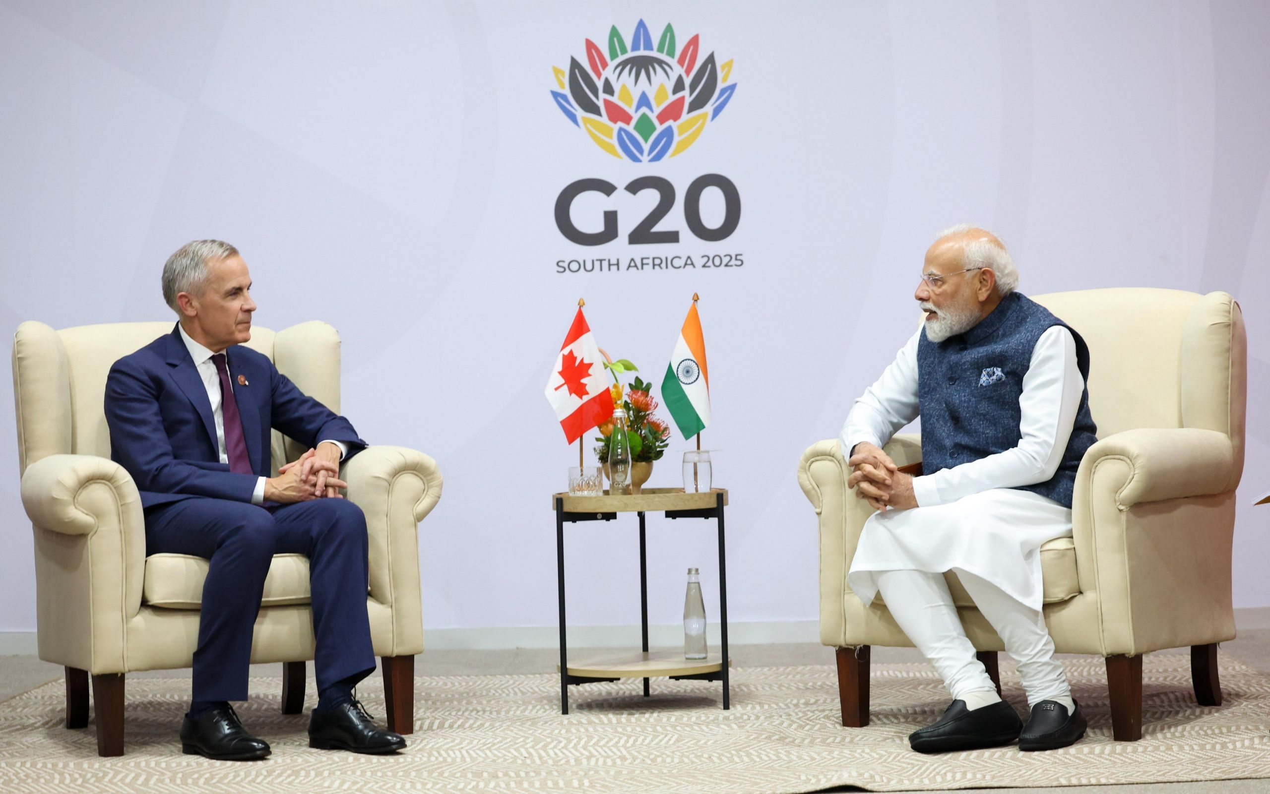 प्रधानमंत्री नरेन्‍द्र मोदी ने कनाडा के प्रधानमंत्री मार्क कार्नी से मुलाकात की