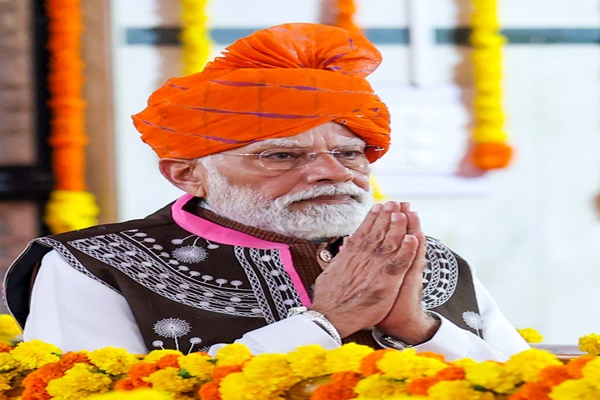 PM Modi inaugurates, lays foundation for ₹9,700-cr projects in Gujarat’s Narmada district