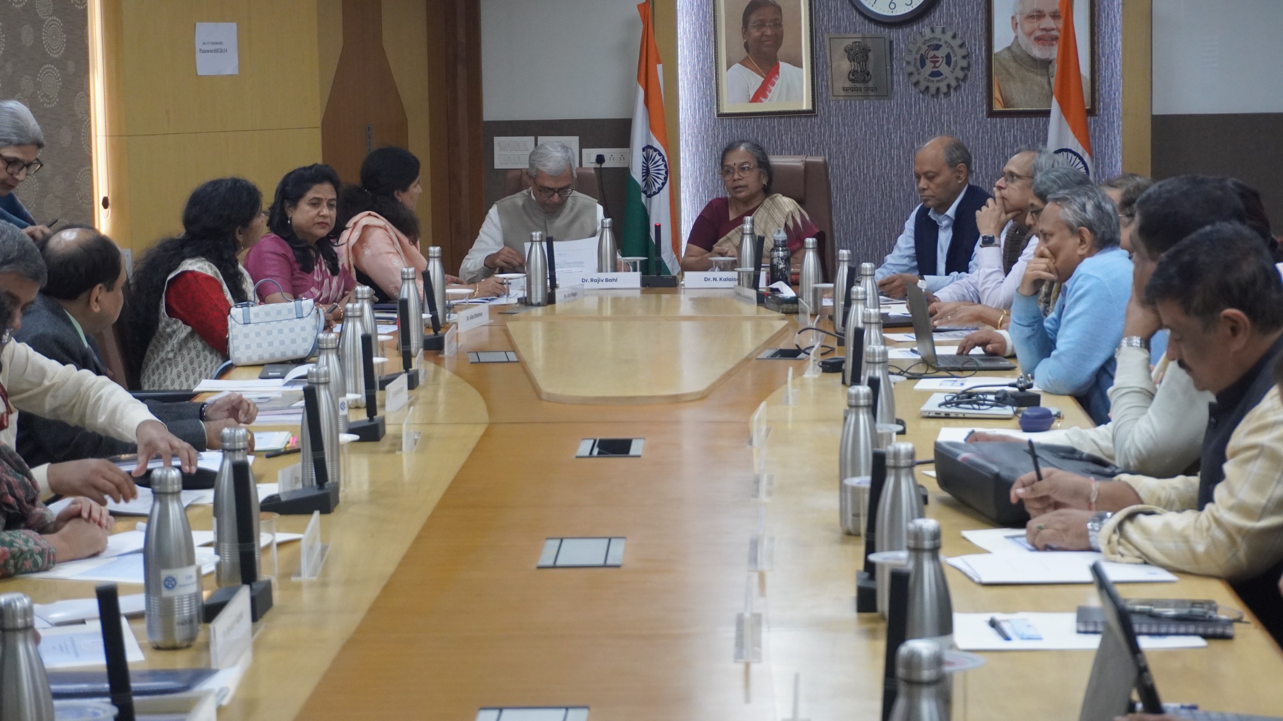 सीएसआईआर और आईसीएमआर ने आज नई दिल्ली में एक उच्च स्तरीय बैठक की