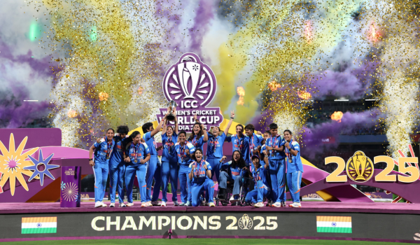 بھارتی کرکٹ کنٹرول بورڈ BCCI نے تاریخ میں پہلی مرتبہ ICC خواتین کرکٹ عالمی کپ جیتنے پر بھارتی خواتین کرکٹ ٹیم کی کھلاڑیوں کیلئے 51 کروڑ روپے کے نقد انعام کا اعلان کیا ہے