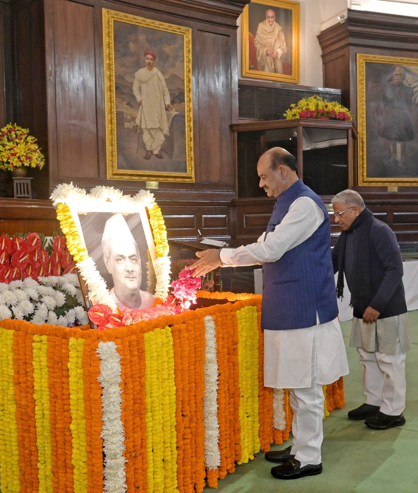 स्पीकर ओम बिरला ने लोकसभा के प्रथम अध्यक्ष गणेश वासुदेव मावलंकर की जयंती पर श्रद्धांजलि अर्पित की