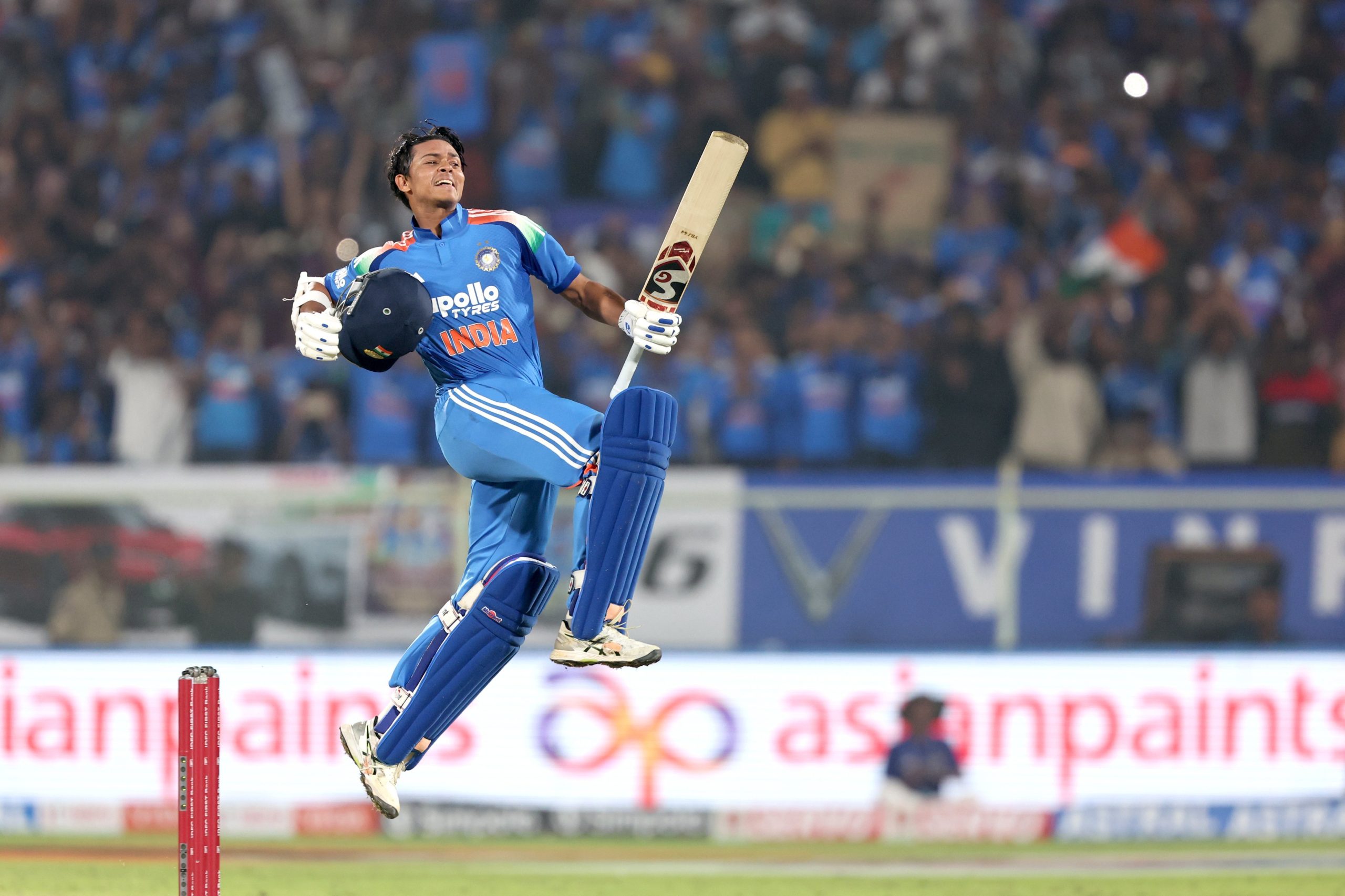 দক্ষিণ আফ্রিকাক ৯ উইকেটত পৰাস্ত কৰি ভাৰতৰ তিনিখনীয়া এদিনীয়া ক্রিকেট শৃংখলা দখল