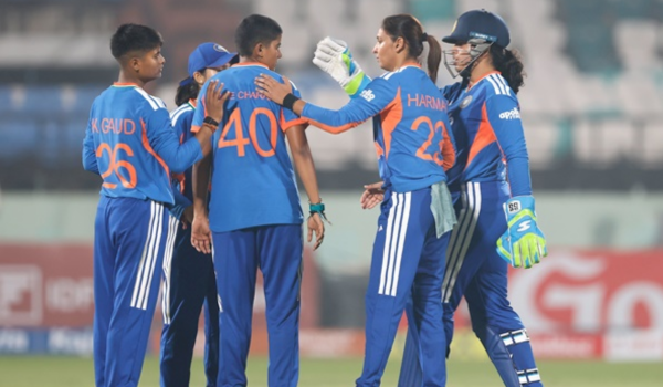 cricket: India Women Beat Sri Lanka by 8 Wickets in Opening T20I