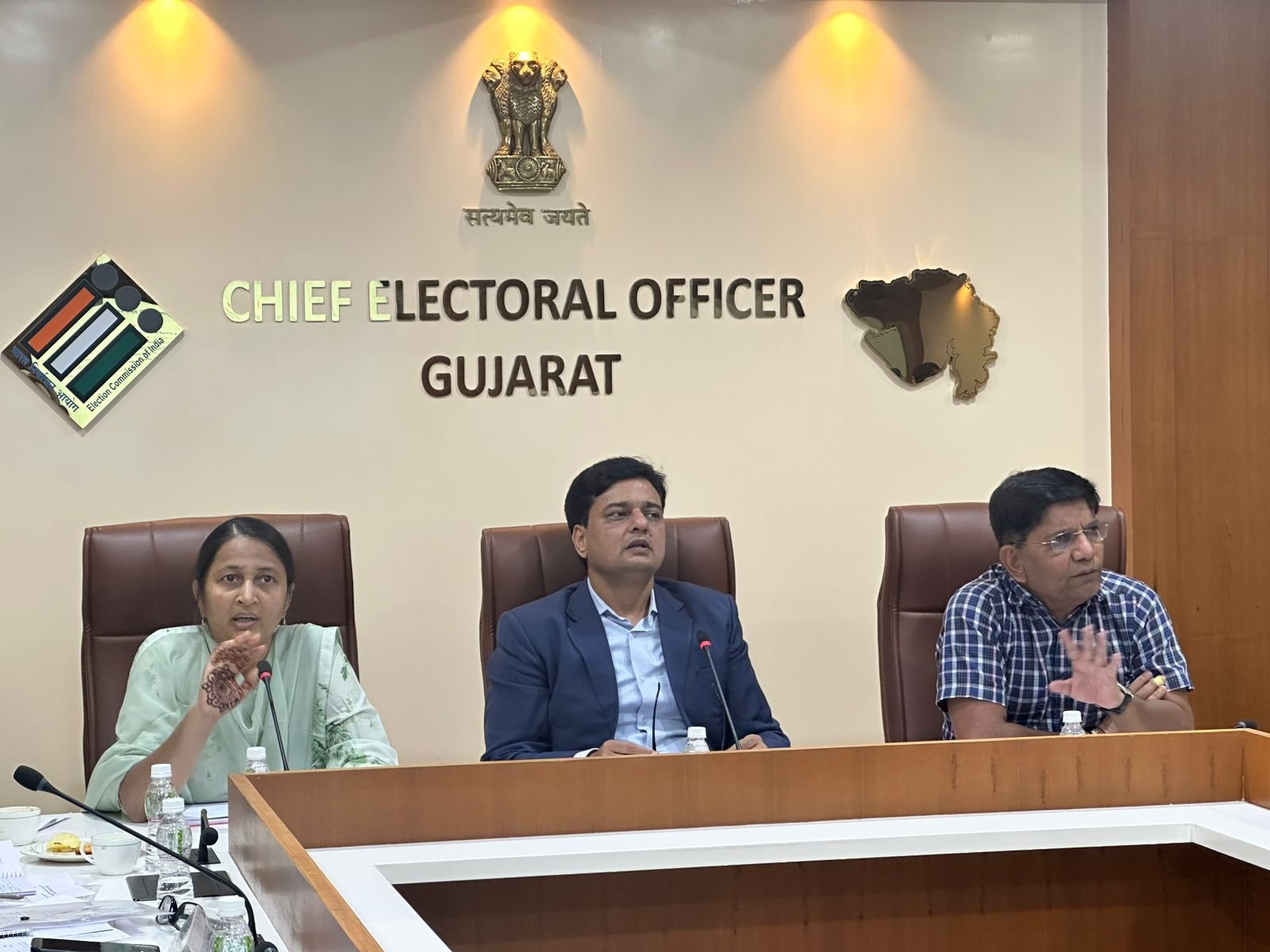 गुजरात में मतदाता सूची के विशेष गहन पुनरीक्षण के अंतर्गत 82% से अधिक फॉर्म जमा