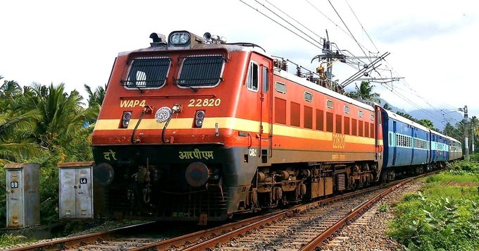 पुढच्या दोन दिवसांसाठी ८९ विशेष रेल्वे गाड्या धावणार