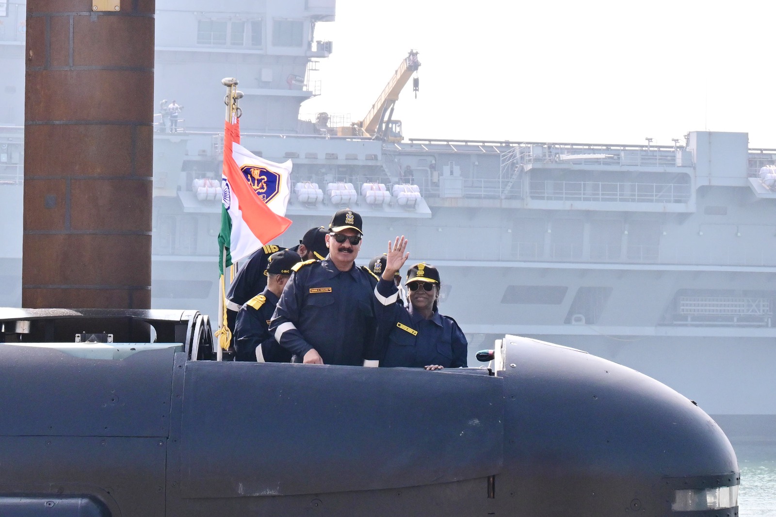 कर्नाटक के करवार नौसेना अड्डे पर पहुंची राष्‍ट्रपति द्रौपदी मुर्मु