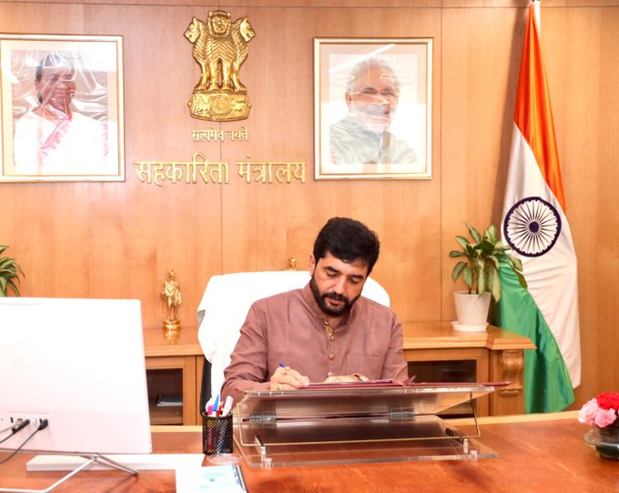 येलो ज़ोन में ड्रोन संचालन के लिए संबंधित एयर ट्रैफिक कंट्रोल की अनुमति आवश्यक: नागरिक उड्डयन राज्य मंत्री मुरलीधर मोहोल