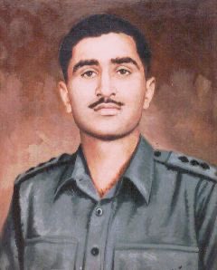 Minister Rajnath Singh Pays Tribute to Captain Gurbachan Singh Salaria