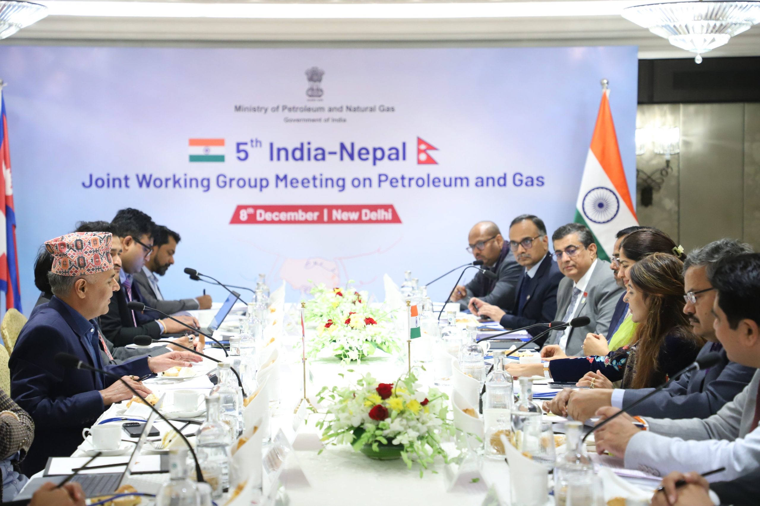 भारत-नेपाल ने नई पेट्रोलियम अवसंरचना परियोजनाओं सहित विभिन्न पहलों की प्रगति की समीक्षा की