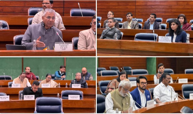 ایک ملک ایک انتخاب بِل سے متعلق مشترکہ پارلیمانی کمیٹی کی میٹنگ کَل نئی دلّی میں BJP کے رکن پارلیمنٹ پی پی چودھری کے زیر قیادت منعقد ہوئی۔