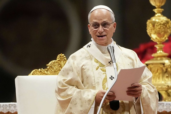 Pope Leo urges Ukraine and Russia to hold direct talks to end war