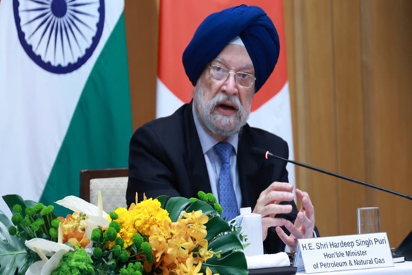 पेट्रोलियम और प्राकृतिक गैस नियम 2025 घरेलू हाइड्रोकार्बन उत्पादन बढ़ाने में अहम कदम: केंद्रीय मंत्री हरदीप सिंह पुरी