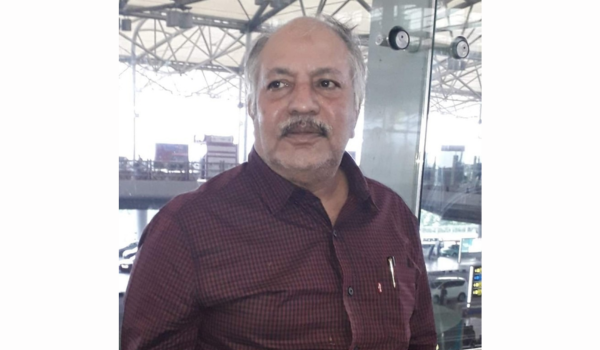 انڈین انفارمیشن سروس IIS کے سینئر افسر Baqar Mirza کا دل کا دورہ پڑنے سے کل دیر رات انتقال ہو گیا