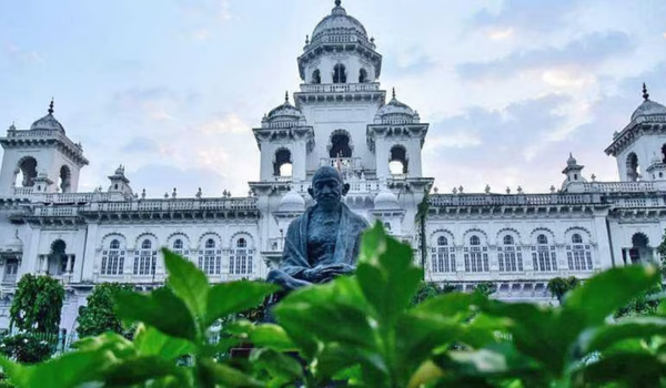 तेलंगाना विधानमंडल के दोनों सदनों का सत्र 5 दिन के बाद अनिश्चितकाल के लिए स्थगित