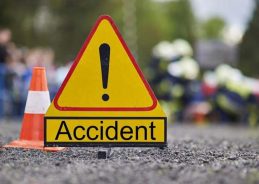 Car overturns after hitting divider, collides with truck in Satara; 4 killed