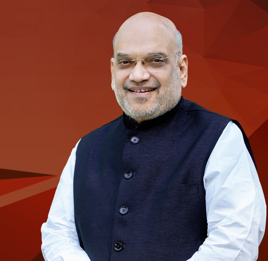 दो दिवसीय दौरे पर रायपुर पहुंचे केंद्रीय गृह मंत्री अमित शाह