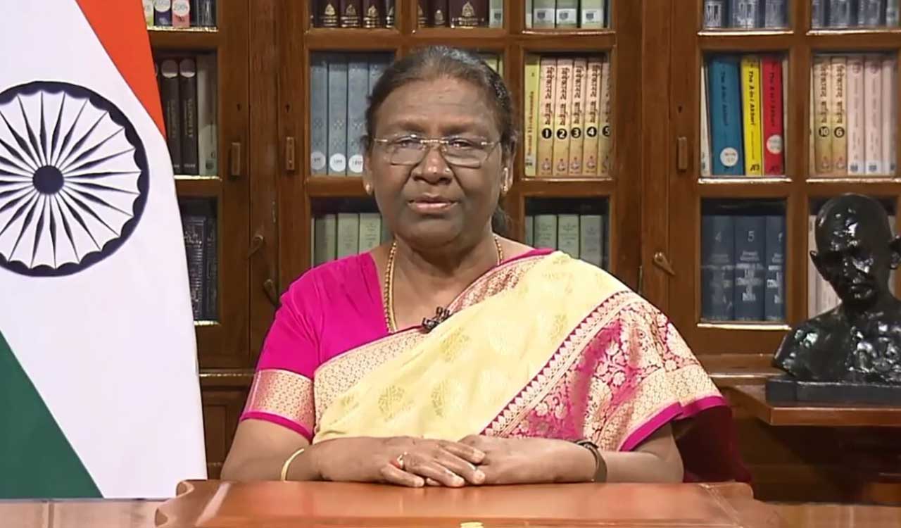 स्वतंत्रता सेनानी वीर सुरेंद्र साई की जयंती पर राष्ट्रपति द्रौपदी मुर्मु ने अर्पित की श्रद्धांजलि