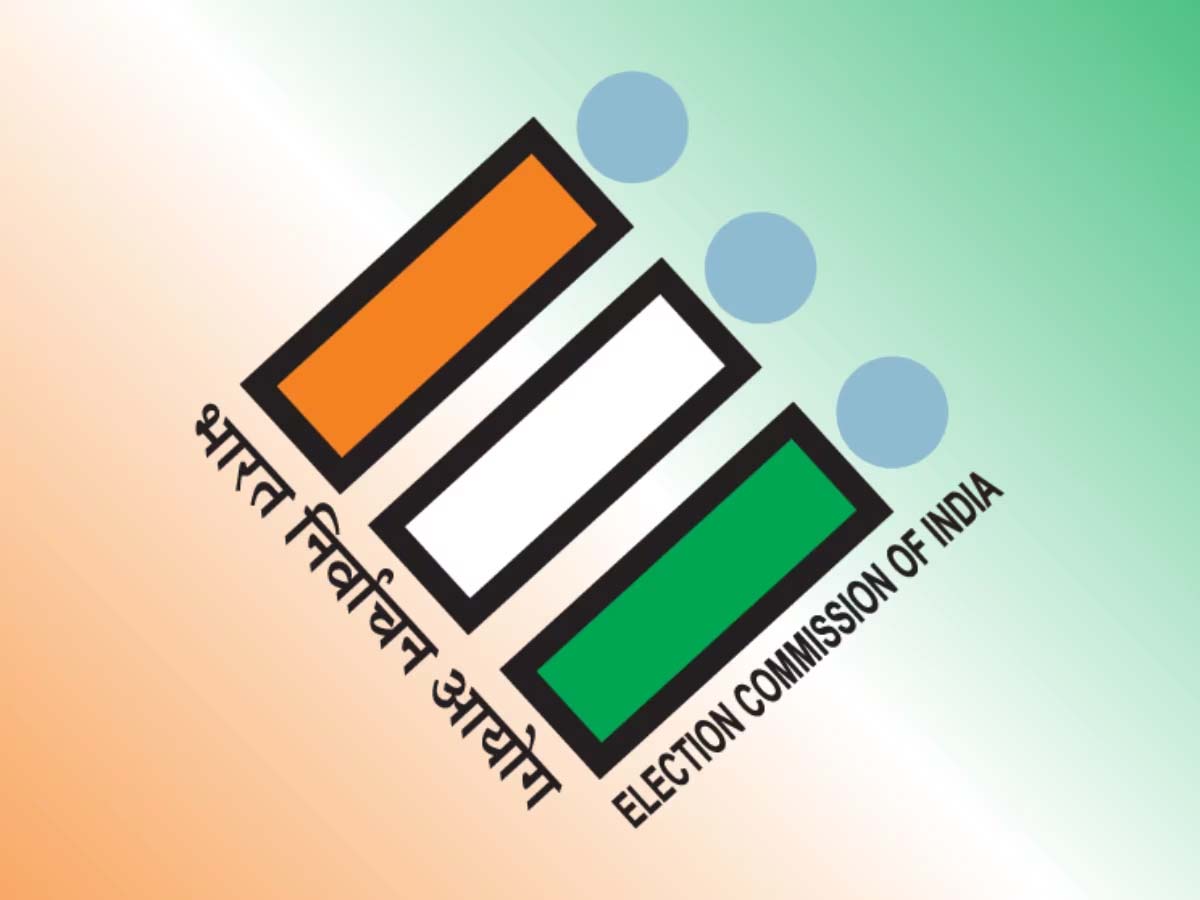 पश्चिम बंगाल विधानसभा चुनावों के मद्देनजर पूर्ण निर्वाचन आयोग ने कोलकाता में राजनीतिक दलों के साथ बैठक की