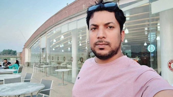 বাংলাদেশের নরসিংডি শহরে অজ্ঞাত পরিচয় দুষ্কৃতীদের আক্রমণে ৪০ বছর বয়স্ক হিন্দু জন গোষ্ঠীর এক ব্যক্তি নিহত হয়েছেন।