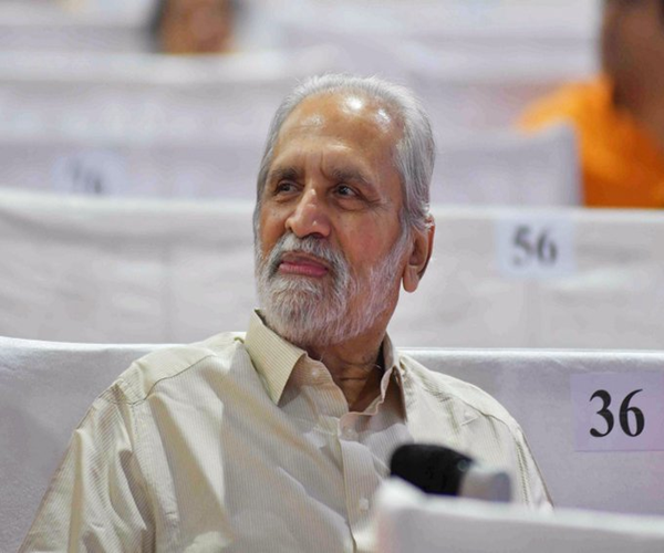 माजी केंद्रीय मंत्री सुरेश कलमाडी यांचं निधन