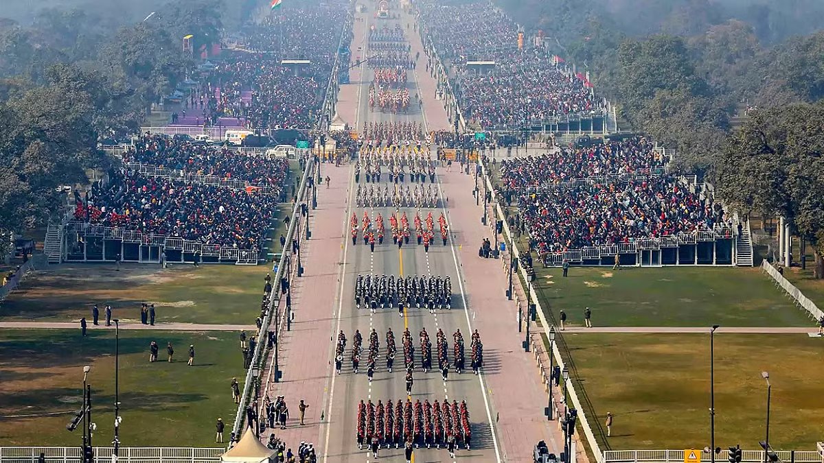 77वें गणतंत्र दिवस पर मुख्‍य समारोह के लिए नई दिल्ली के कर्तव्य पथ पर तैयारियां जोर-शोर पर