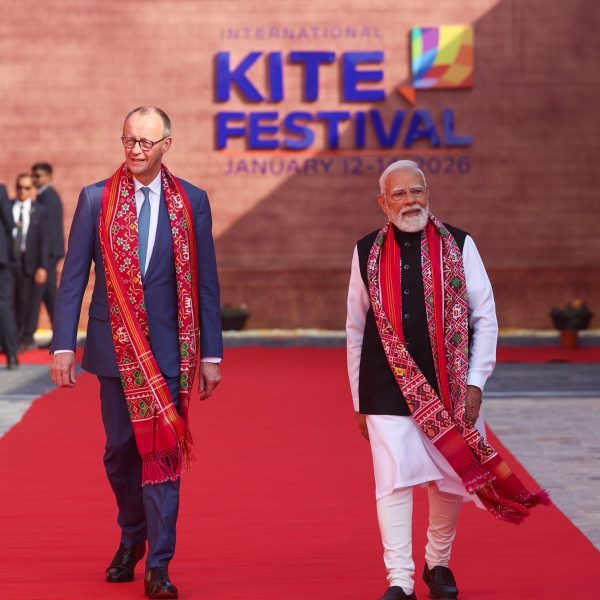 પ્રધાનમંત્રીએ અમદાવાદમાં આંતરરાષ્ટ્રીય પતંગ મહોત્સવનો પ્રારંભ કરાવ્યો.