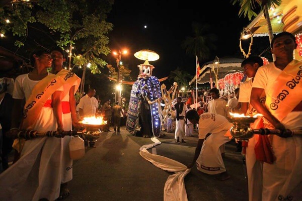 48th Annual Gangaramaya Temple Nawam Perahera Held in Colombo